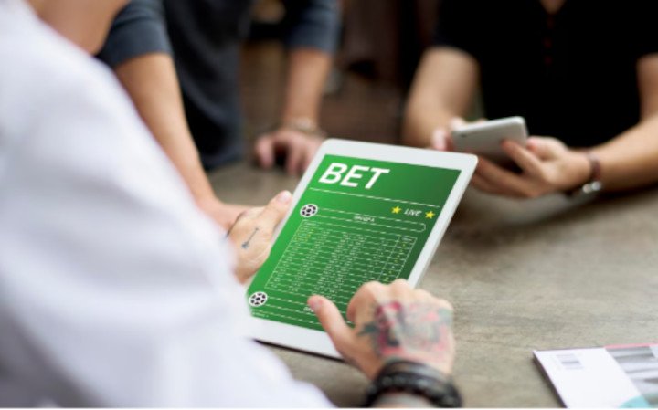 Bettor plasing online real time live betting